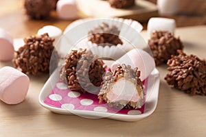 Party Chocolate puffed rice balls