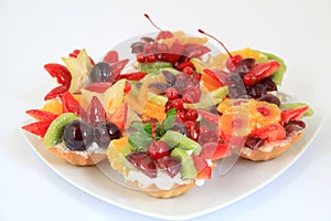 Party platter with fruit cakes