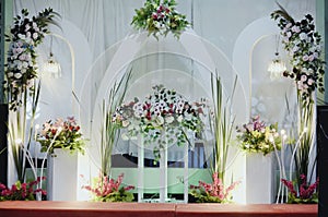 Party room decoration white shades