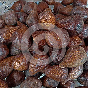 Pasar Raya Padang, 25 January 2023, Pile of pondo snake fruit photo