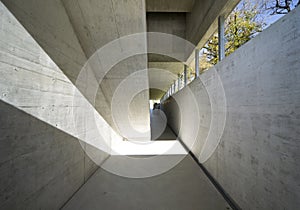 Passage in an external cement corridor