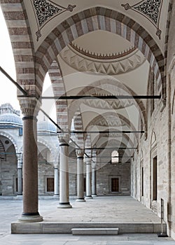 Passage leading to Sulaymaniye mosque, Fatih district, Istanbul, Turkey