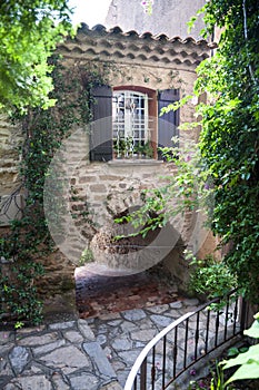 Passage under house at Bormes les mimosas