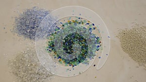 Passages of the mixed plastic recycling - top view