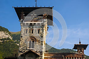 We passed this unusual villa returning to Lake Como after our Swiss mountain trip