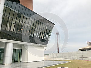 Passenger airport terminal building