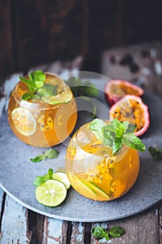 Passion Fruit Ice Tea Ingredients with Lime, Green Tea and Honey