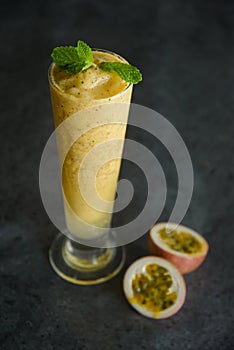 Passion fruit juice and passion fruit on loft