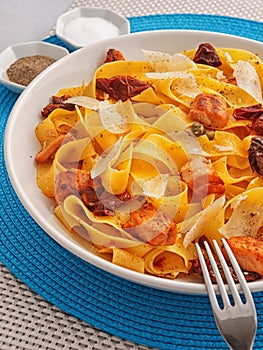 Pasta collection - Fettuccine with dried tomatoes