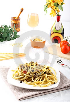 Pasta with fresh sardines and fennel