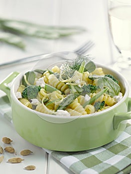 Pasta with green vegetables