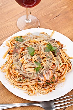 Pasta Linguine Vongole with Seafood