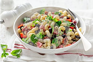 pasta salad with vegetables