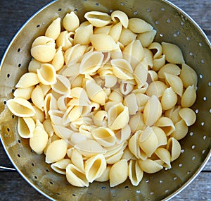 Pasta shells