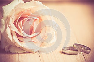 Pastel Pink Rose ang Engage Ring, Vintage style in Valentines co
