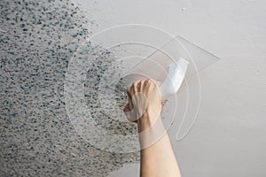Pasting liquid wallpaper