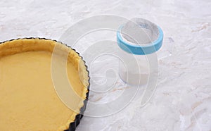 Pastry-lined tin and flour drifter photo