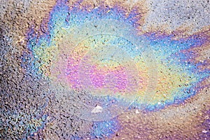 Rainbow iridescence from oil spill