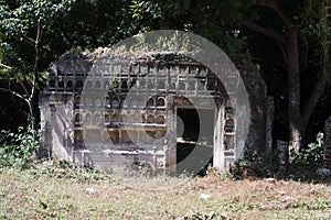 Pate Island. The ruins of an old house on Pate Island.