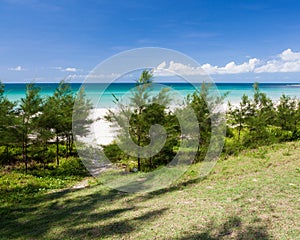 Path to empty paradise beach