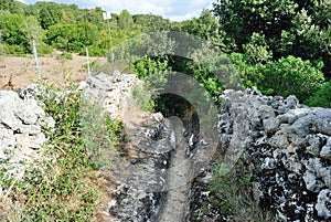 The path to Valle Barca from Luna e Sole road