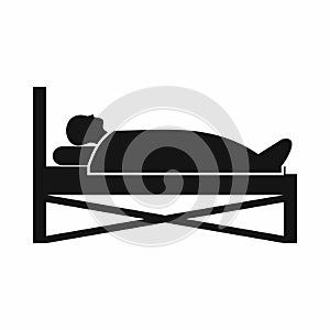 Patient in bed in hospital icon, simple style