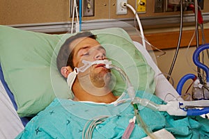 Patient on respirator photo