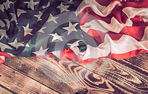 Patriottico simboli. americano bandiera sul vecchio di legno 