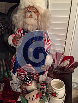 A patriotic Uncle Sam Father Christmas