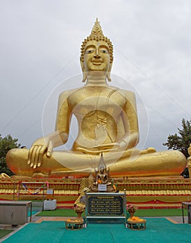 Golden Statue Of Buddha in Wat Phra Yai,The Big Buddha Temple A