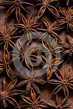 The pattern of badyan seeds on the wood