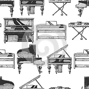 Pattern with different pianos