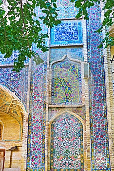 Patterns of Madraseh-ye Khan, Shiraz, Iran