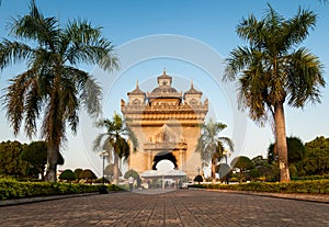 Patuxay(Patuxai) victory gate in Vientian photo