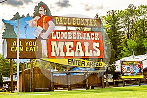 Paul Bunyan Lumberjack Show - Wisconsin Dells