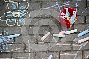 Pavement chalk drawings