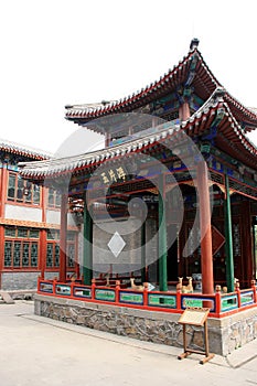 pavilion (theatre stage ?) at the imperial palace in chengde (china)