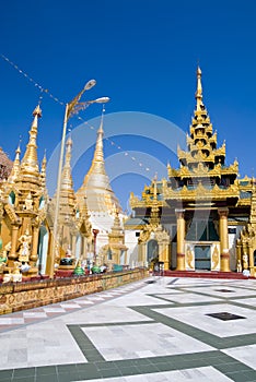 Pavilions of Shwedagon complex