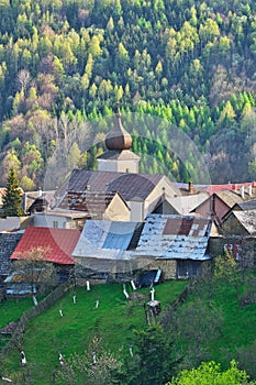 Obec Pavlany s kostolom na Spiši na Slovensku