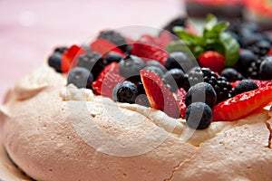 Pavlova cake