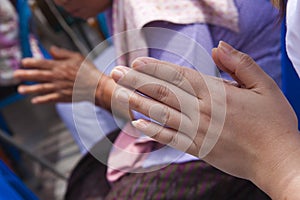 Pay respect to the Buddha