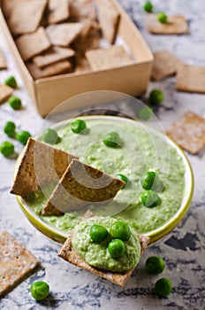 Pea green dip