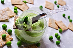 Pea green dip