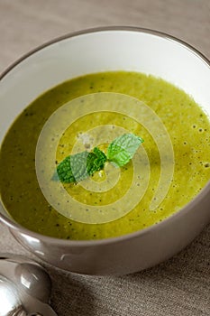 Pea and mint soup