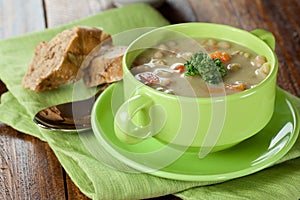 Pea soup with baguette