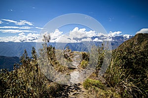 Peaceful hiking trail - Peruvian Andes