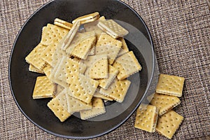 peanut butter crackers,barnwood table