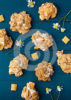 Peanutbutter, cereal, no-bake cookies with marshmallows