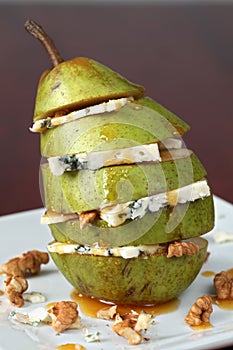 Pear with Gorgonzola photo