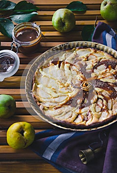 Pear pie with nuts, caramel and mascarpone